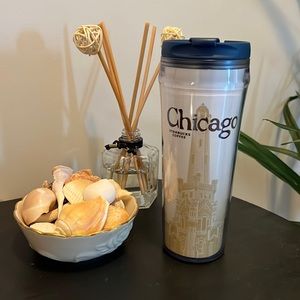 Starbucks Global Icon Series Insulated Travel Tumbler 12 oz Travel Mug Chicago